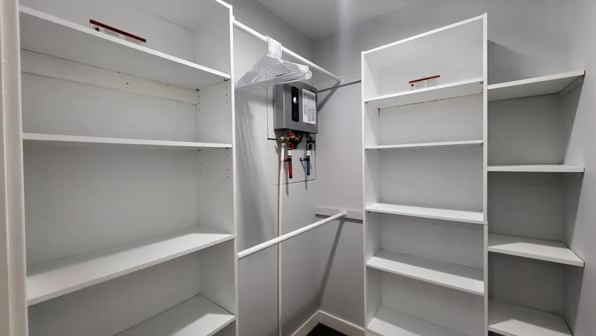 Main BR closet & HWT