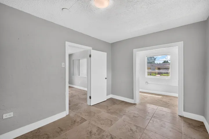 24-web-or-mls-699A7633