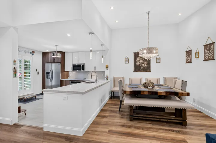 Dining/Kitchen