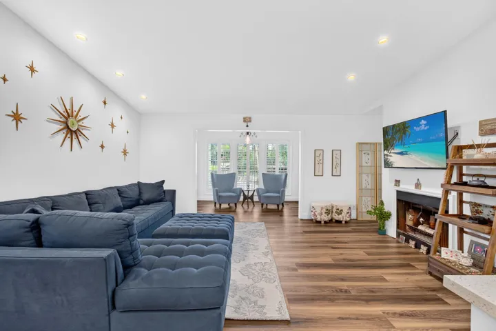 Living/Sunroom