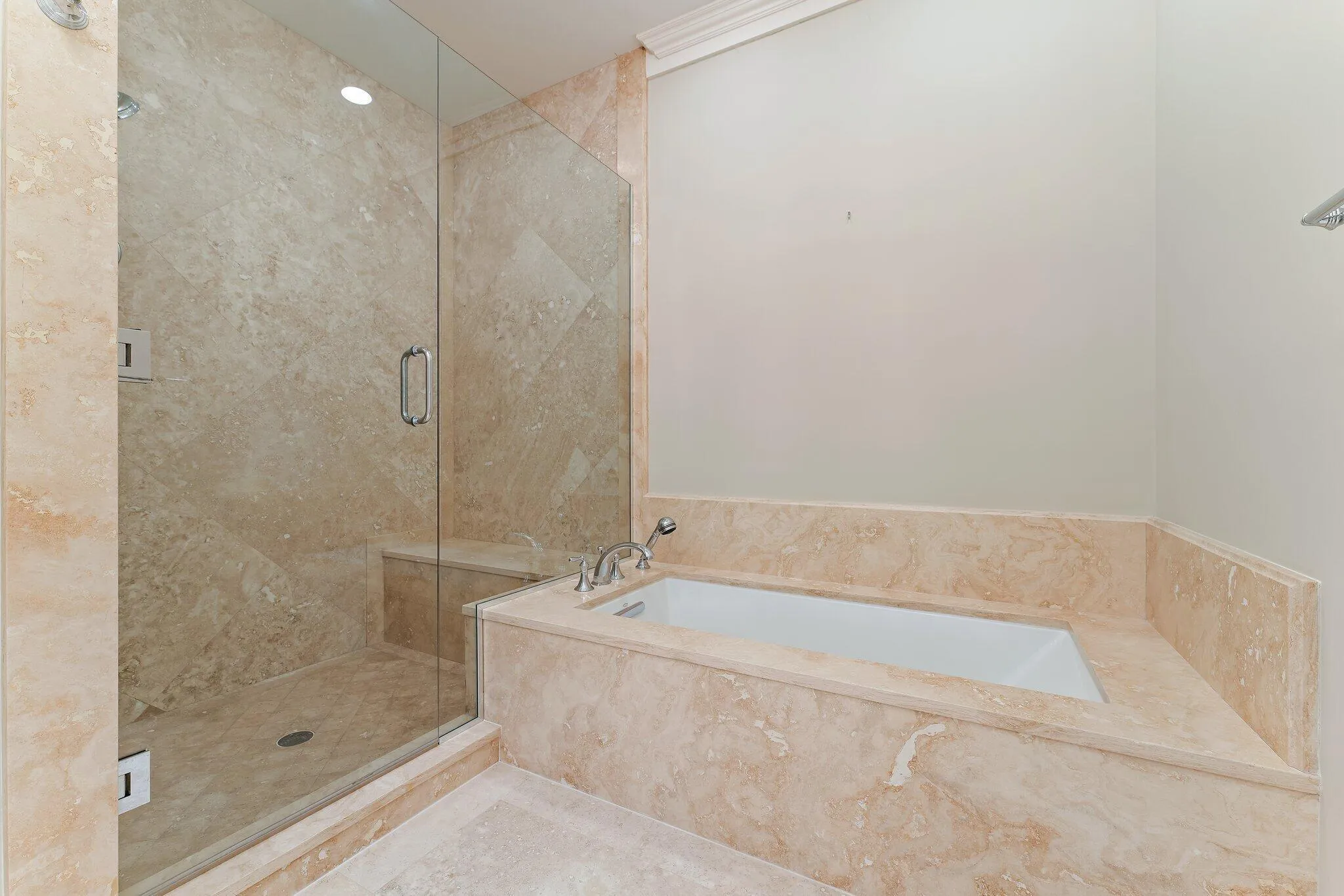 Bath in Guest VIP Suite