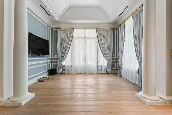 Primary Sitting Room