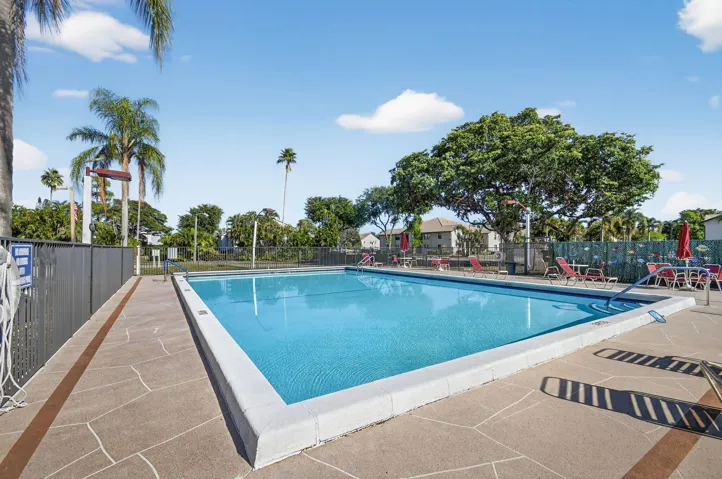 43-web-or-mls-pool (3)