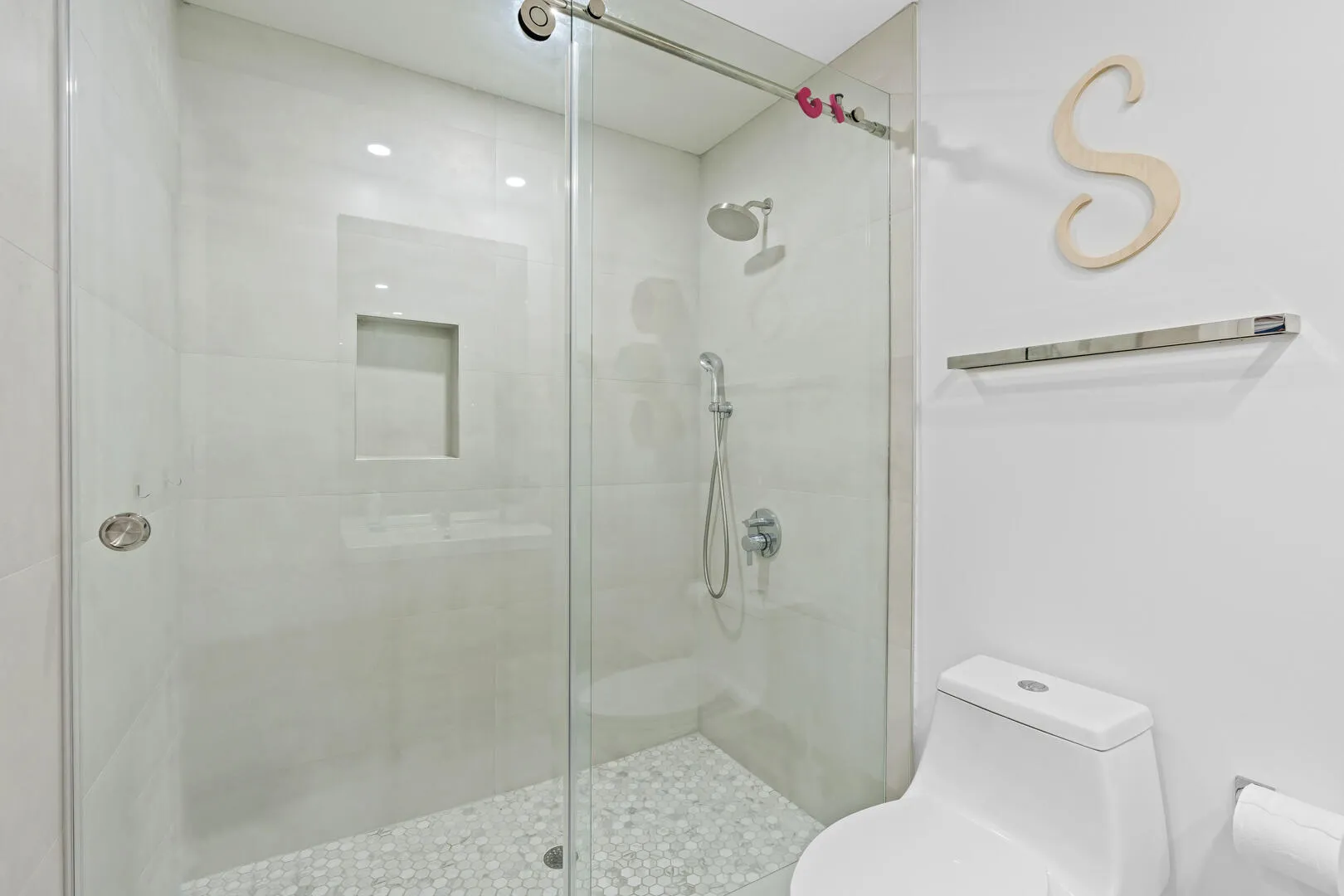 3870 N 31st Terrace Hollywood, FL-37