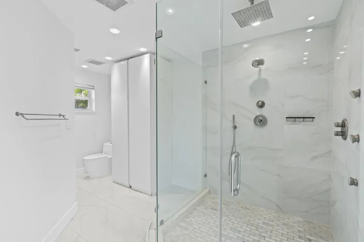 3870 N 31st Terrace Hollywood, FL-22