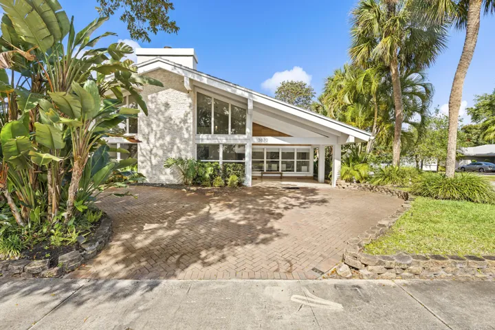 3870 N 31st Terrace Hollywood, FL-64