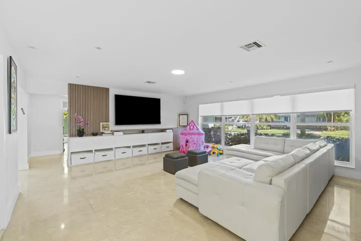 3870 N 31st Terrace Hollywood, FL-94