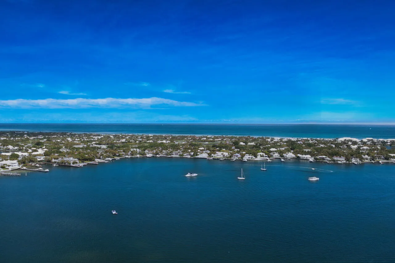 74-3-Water-Club-Aerial-4