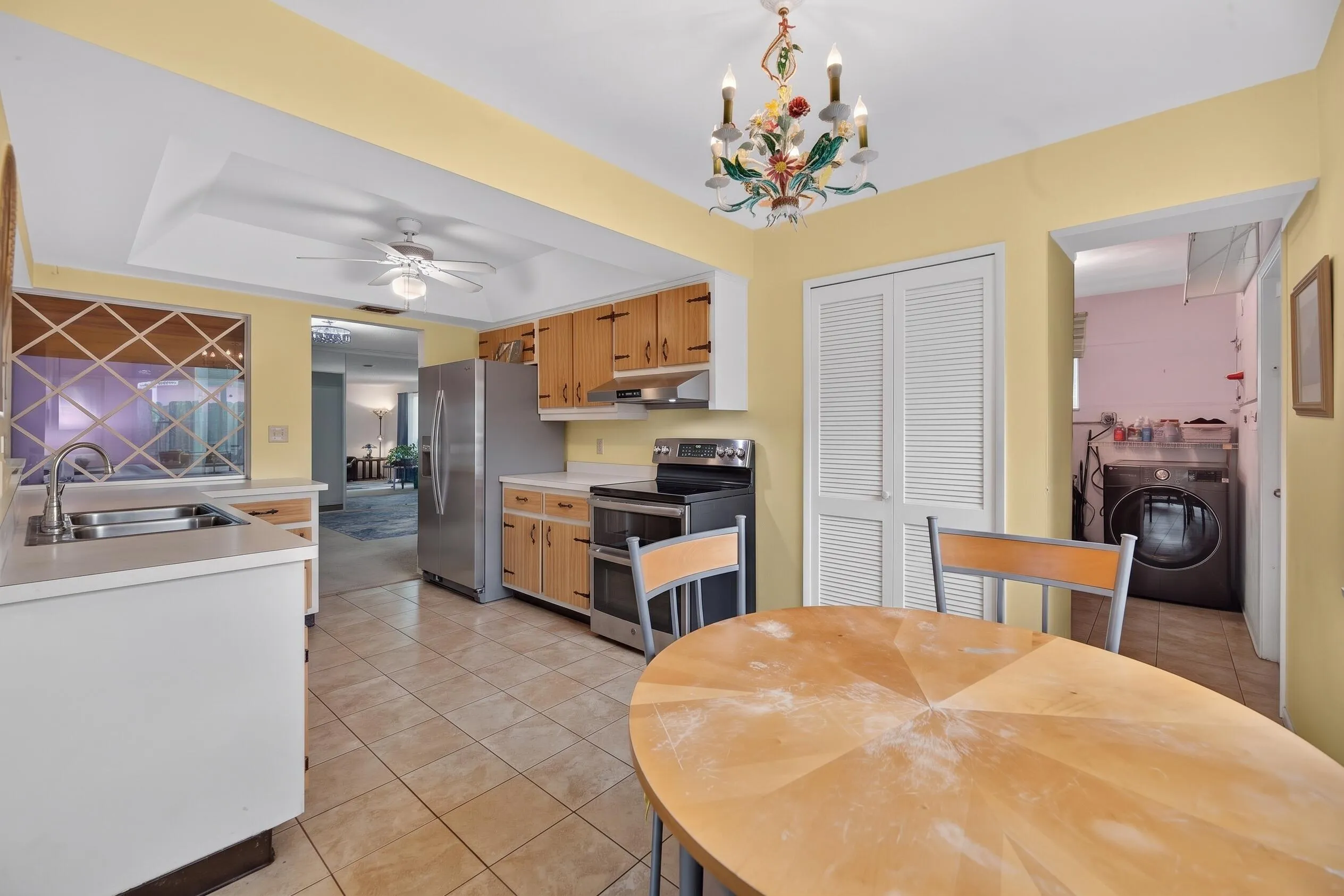 15-print-Kitchen-eat-in-Kitchen