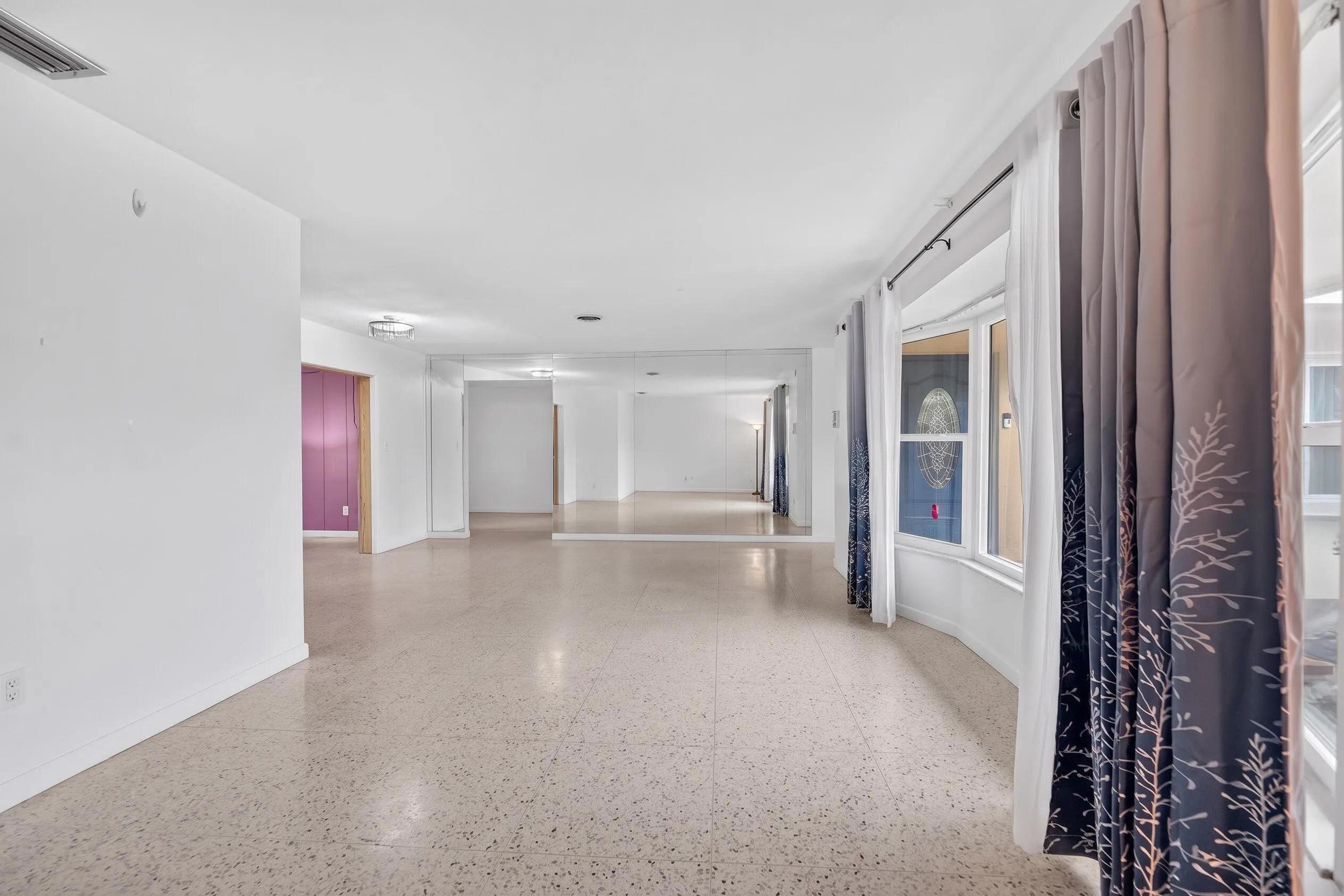 17-print-unfurnished living room