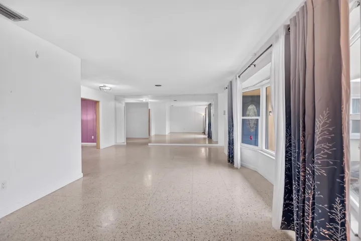 17-print-unfurnished living room