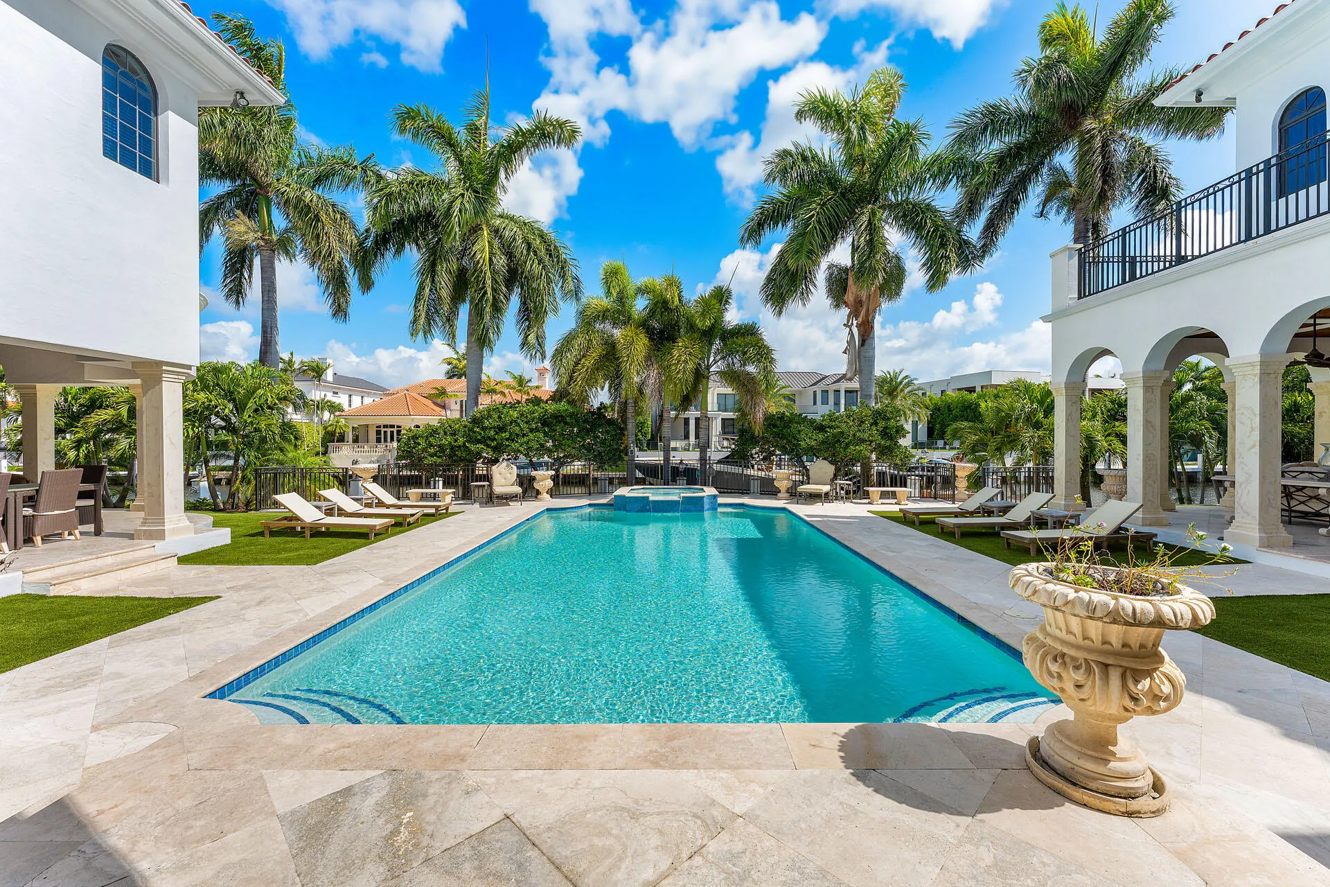 251_Coconut_Palm_Road_26