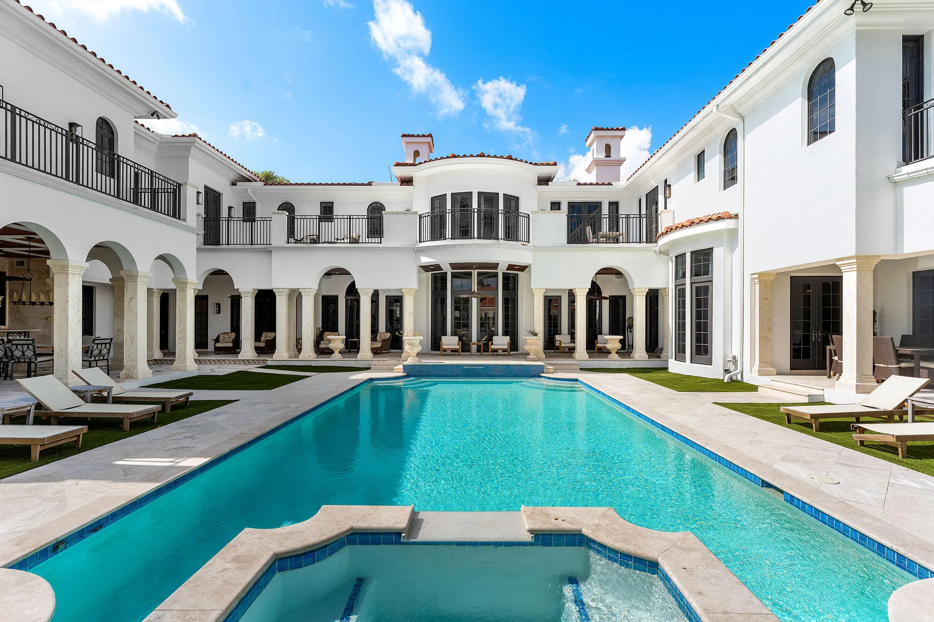 251_Coconut_Palm_Road_25