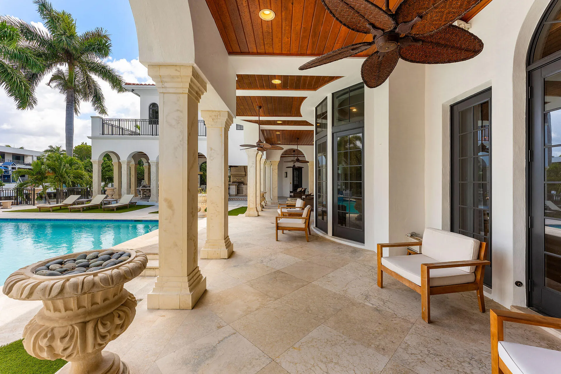 251_Coconut_Palm_Road_32
