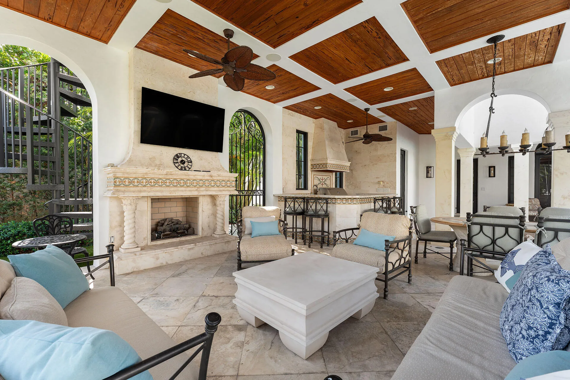 251_Coconut_Palm_Road_29