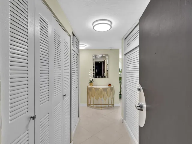 Formal Entry Foyer