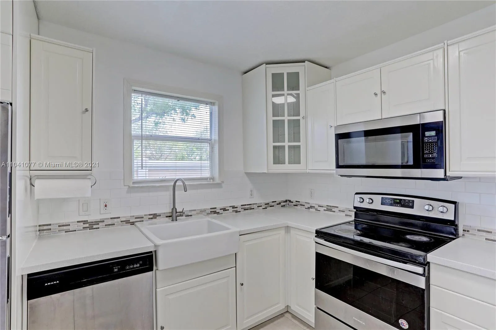 250 kitchen 2