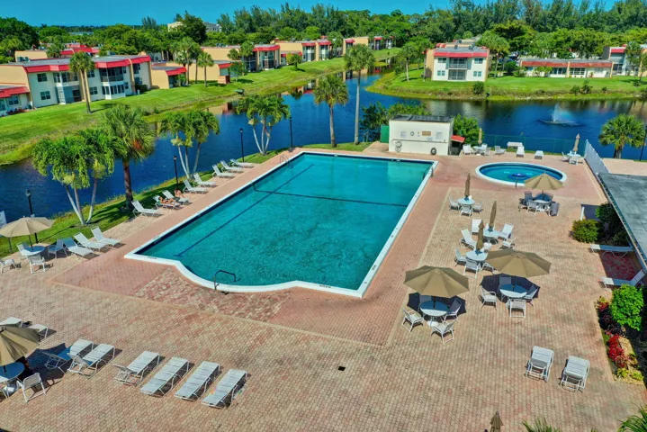 Golden Lakes Club House A