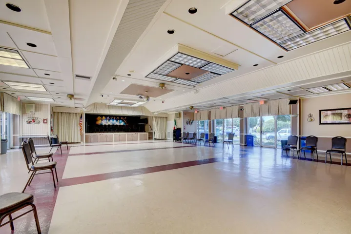Golden Lakes Club House A