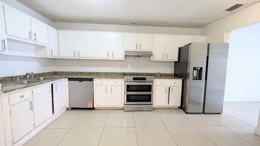 PXL_20260922_145038217