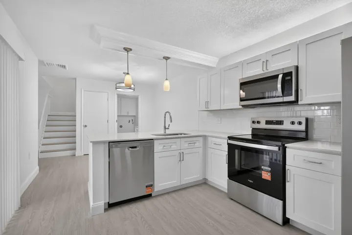25-web-or-mls-BS1A9649