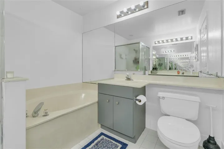 3003 bath2