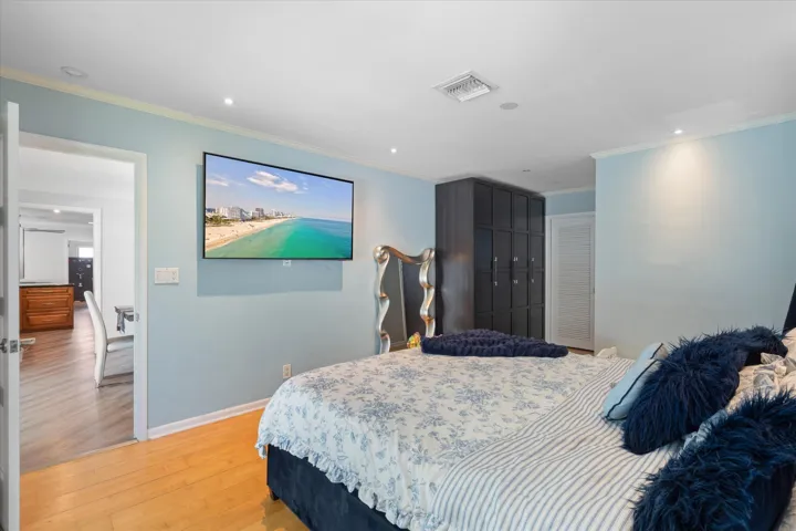 18-1107 SE 14th Terrace Deerfield Beach,