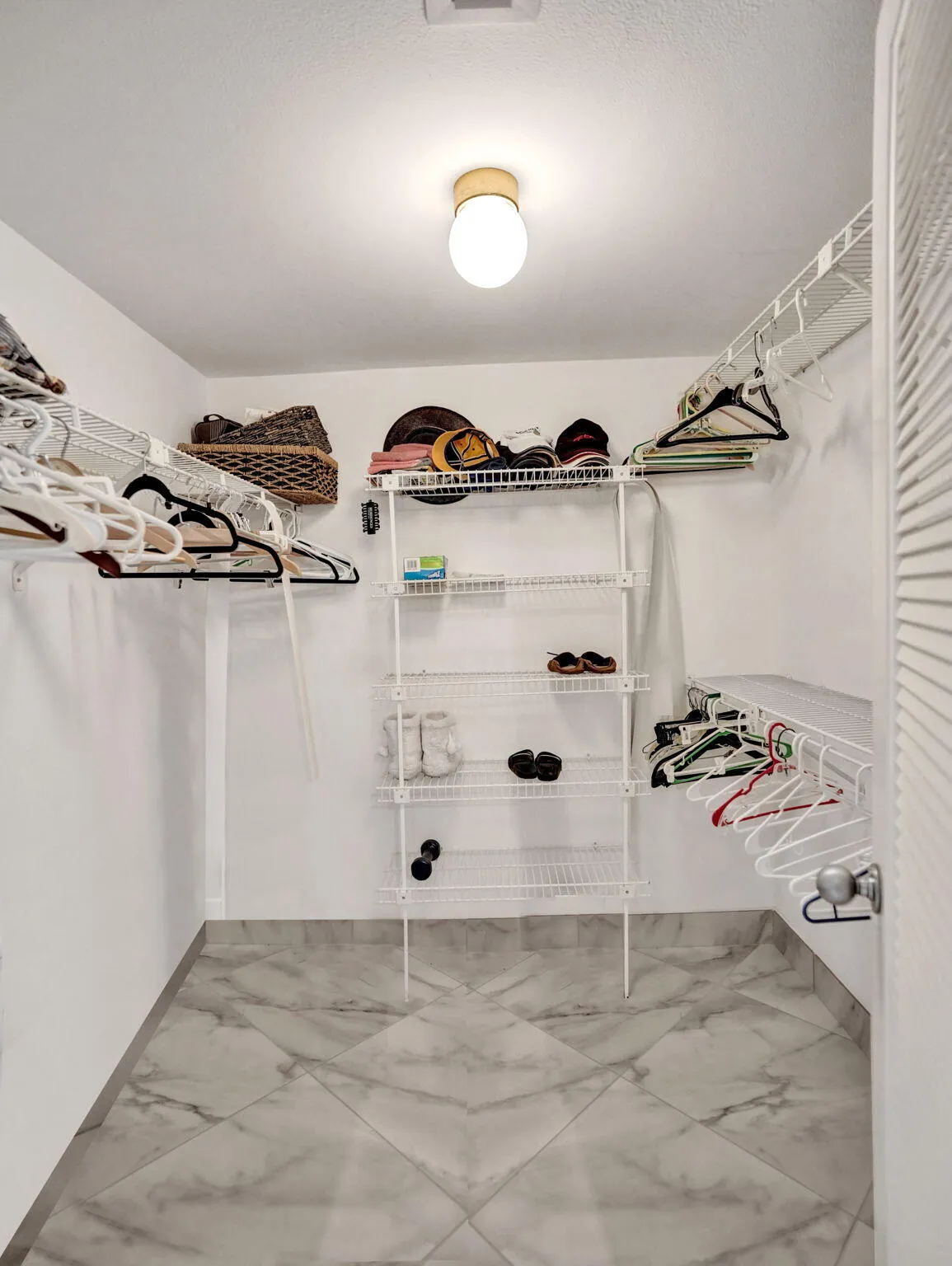 Walk-in closet