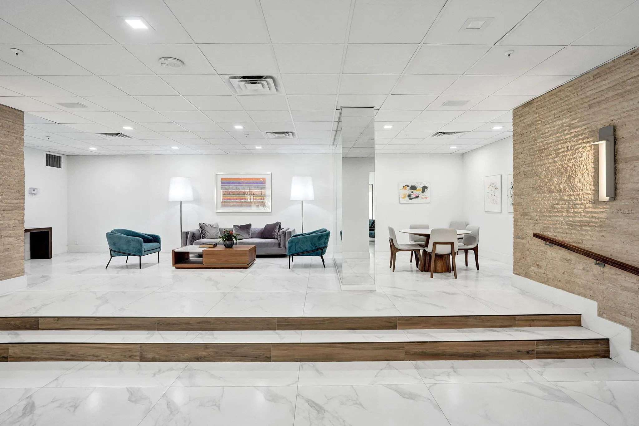 Elegant resident lounge