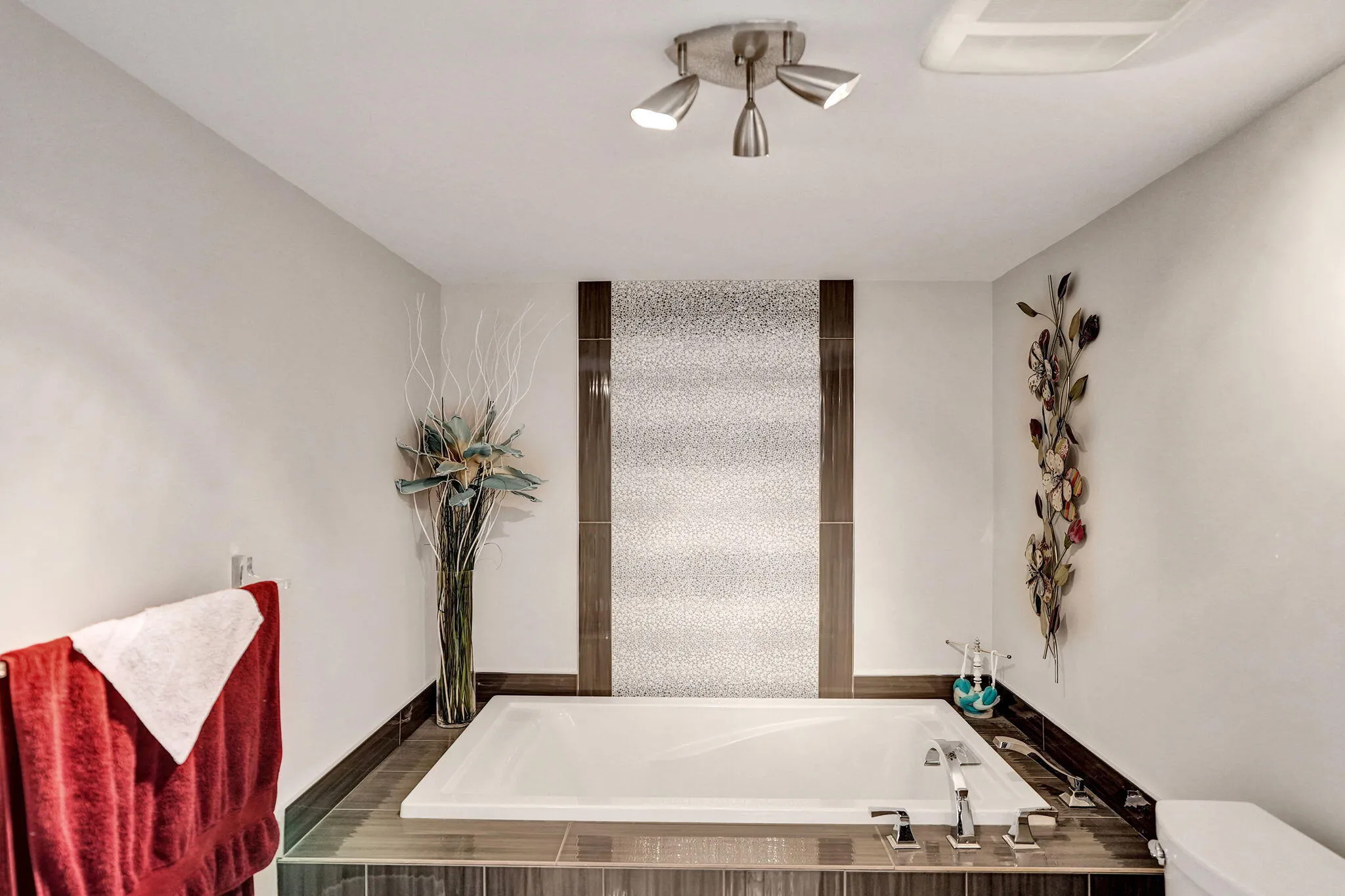 Primary bath soaking tub