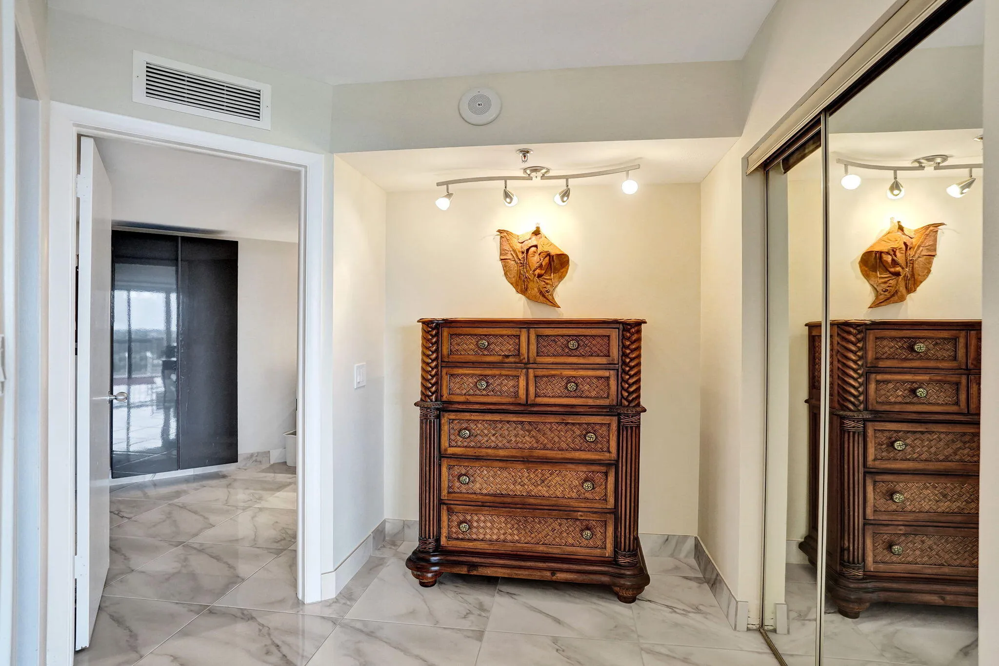 Primary-suite dressing area
