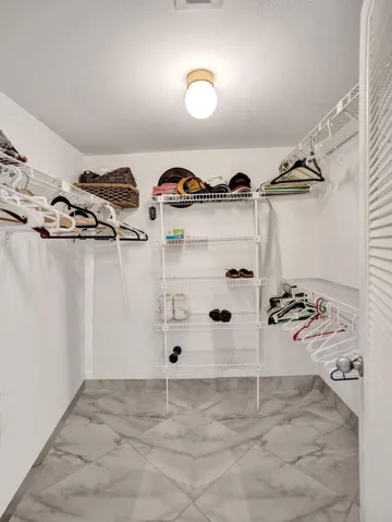 Walk-in closet