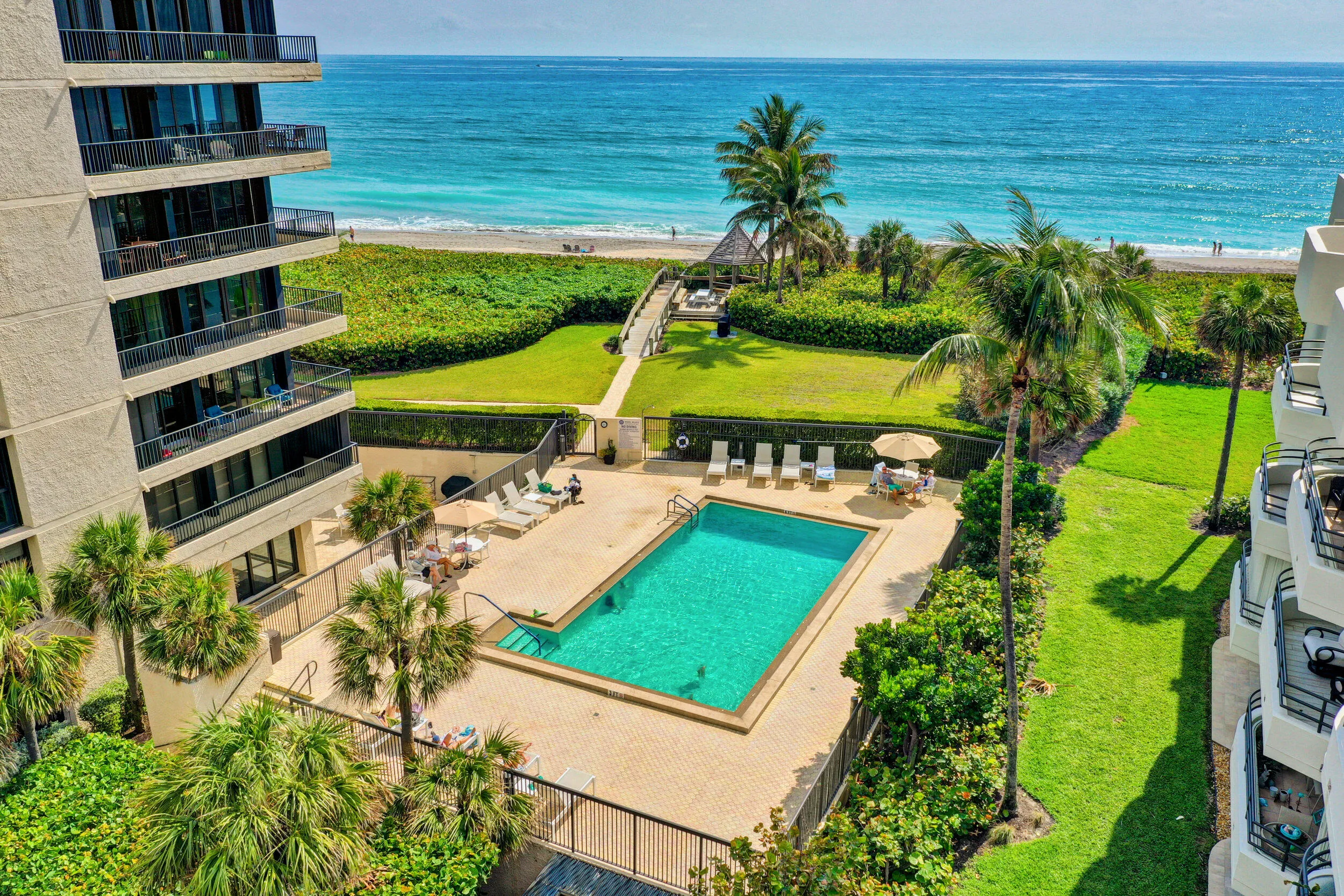 Pool Views