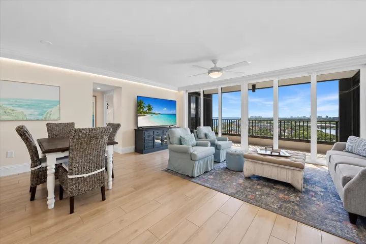 Living Area & Dining Area