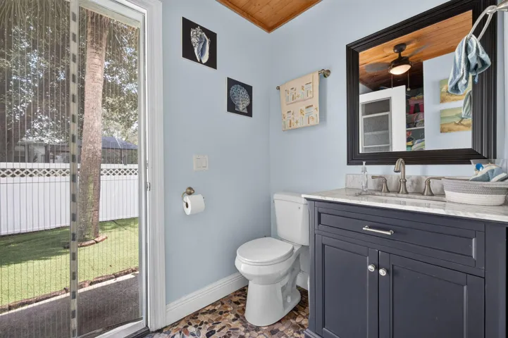Cabana/pool bathroom