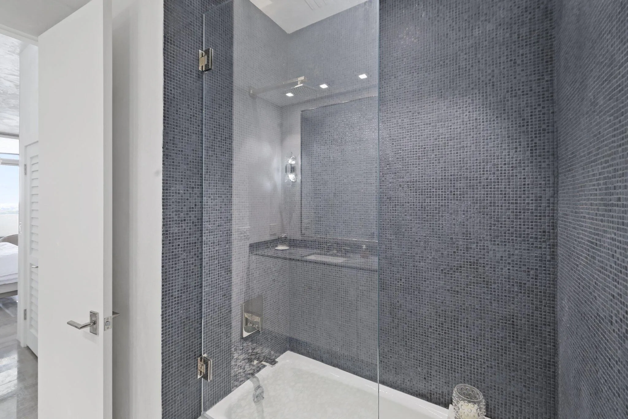 Guest Shower