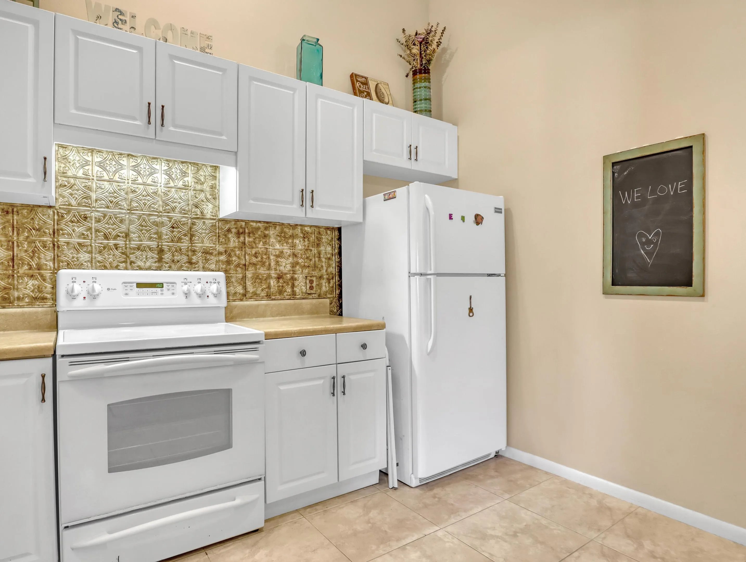 6552 Chasewood (16)