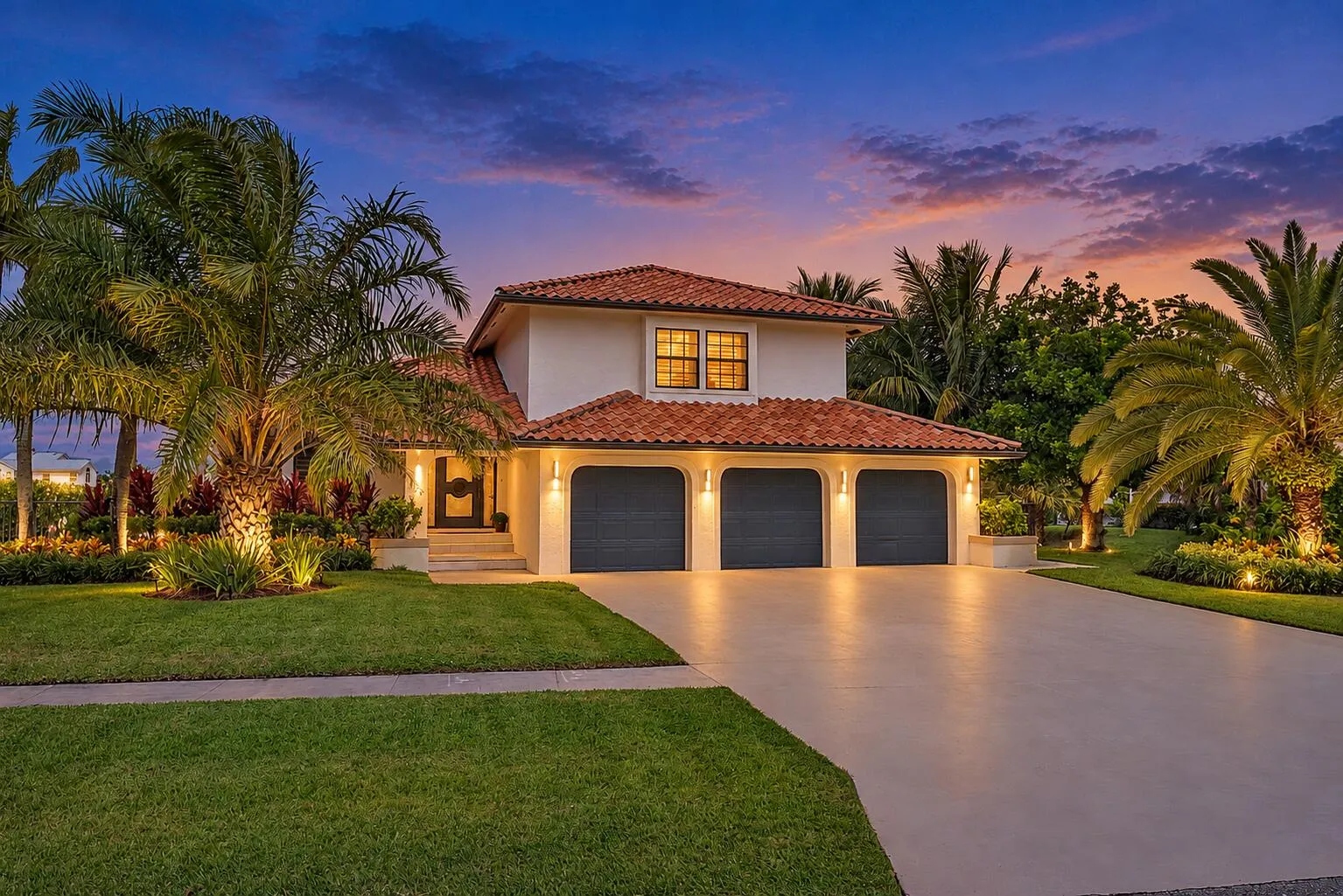 129 Olympus Way - front