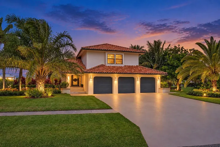 129 Olympus Way - front