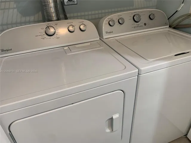 Full Size Washer/Dryer