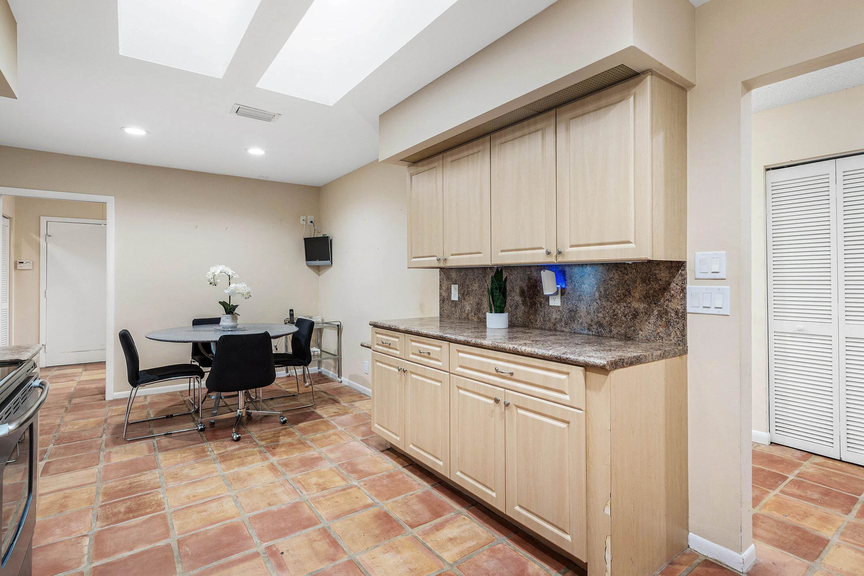 008-61HampshireLane-BoyntonBeach-FL-3343