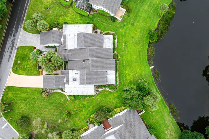 041-61HampshireLane-BoyntonBeach-FL-3343