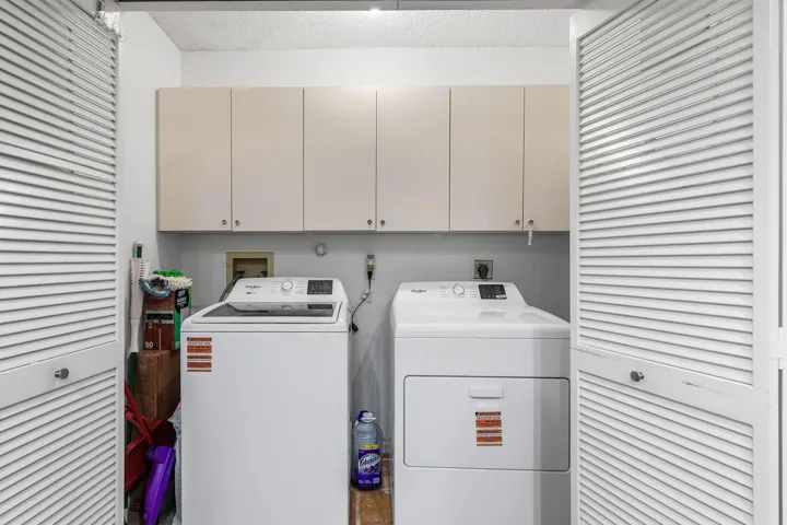 034-61HampshireLane-BoyntonBeach-FL-3343