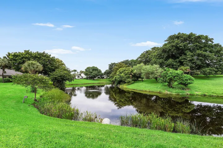 038-61HampshireLane-BoyntonBeach-FL-3343