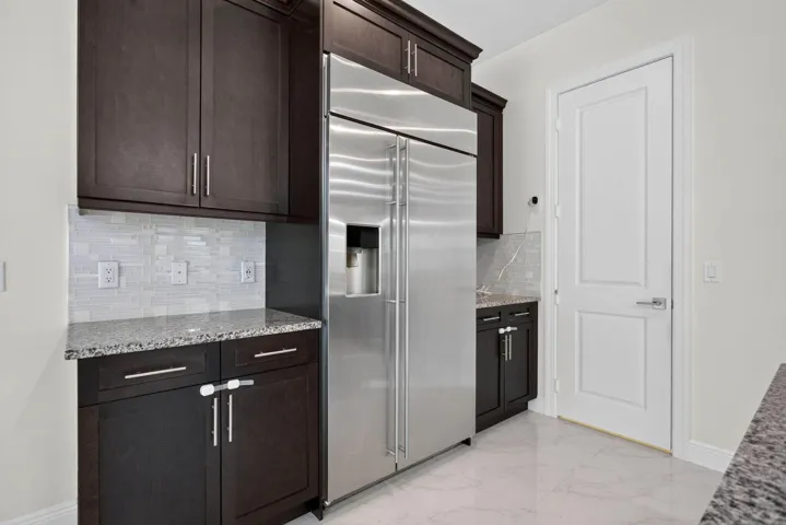 28-web-or-mls-11760-27