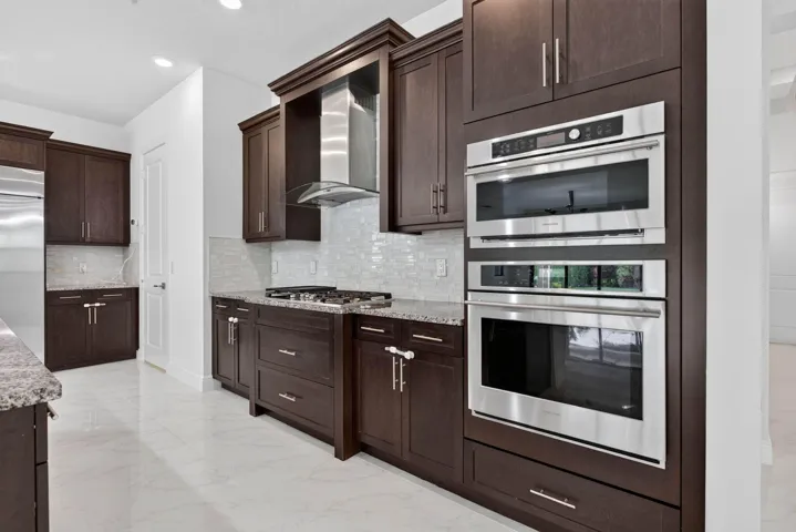 26-web-or-mls-11760-25