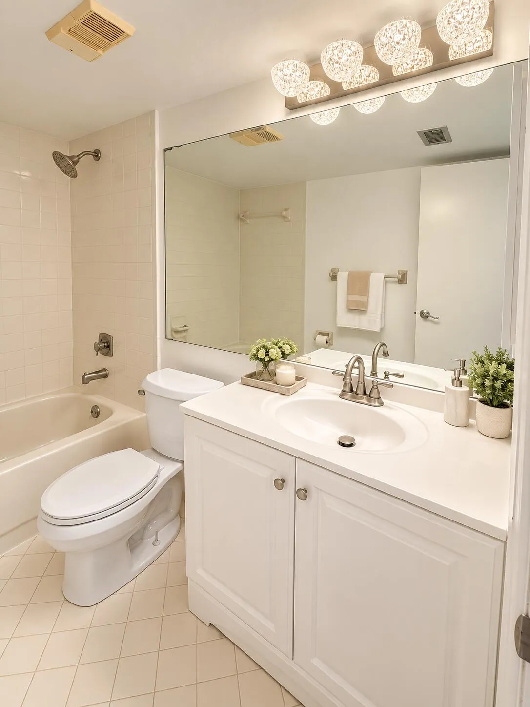 Bathroom 1 - Updated Vanity