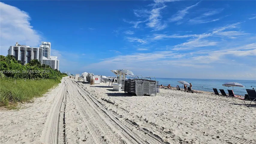 Beach area in front