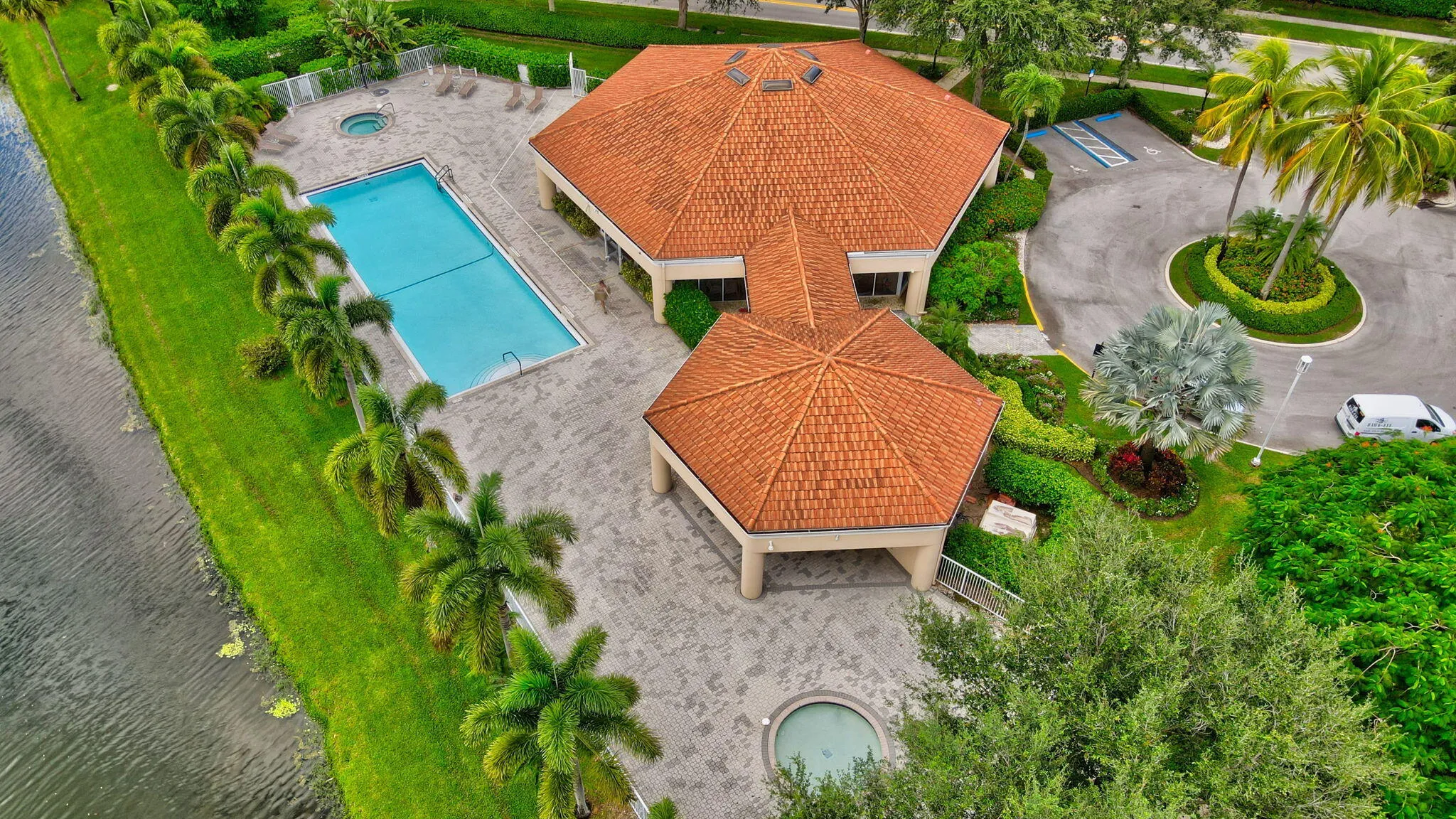 55-web-or-mls-Villa San Remo (16)