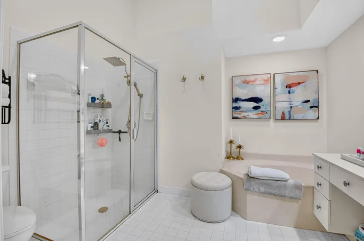 SPACIOUS MASTER BATH WITH SPA TUB